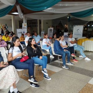 Los asistentes escucharon con atención las ponencias