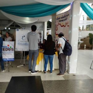 Los asistentes recorrieron la feria