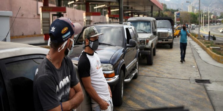 Consecom advierte que recrudecen las irregularidades por escasez de combustible