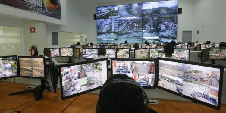 Sobreprecio en equipos para seguridad ciudadana sería de USD 350 millones