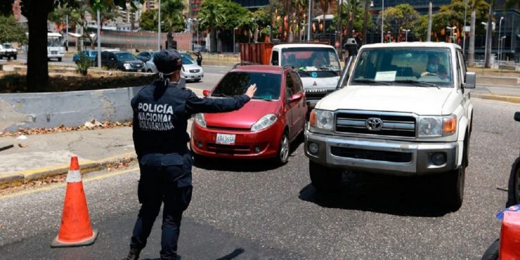 Nacional │Matraca en alcabalas, licencia para el abuso policial