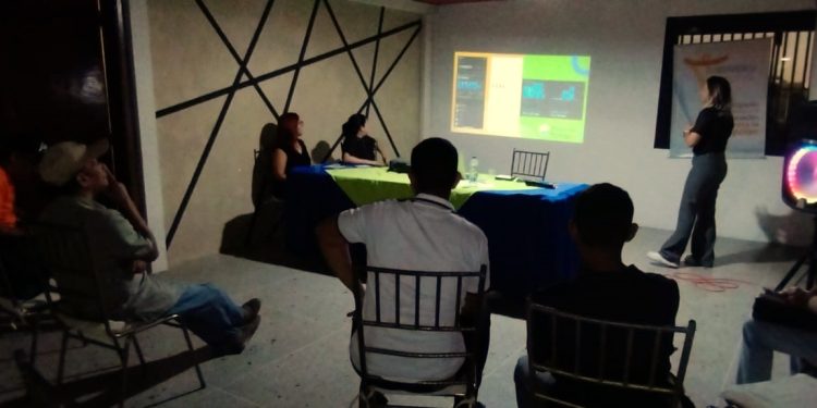 Barinas |Analizaron los vínculos de las economías ilícitas y la sextorsión